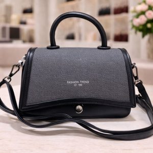 (كروس )حقيبة يد صغيرة