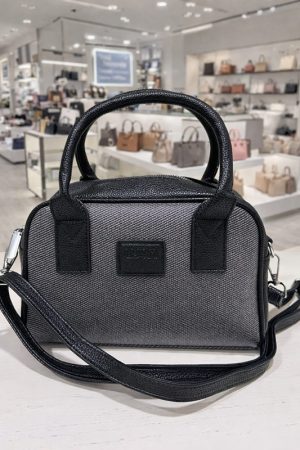 من افخم الماركات العالمية حقيبة MIUMIU