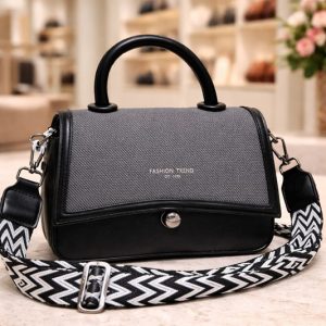 (كروس )حقيبة يد صغيرة