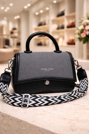 (كروس )حقيبة يد صغيرة